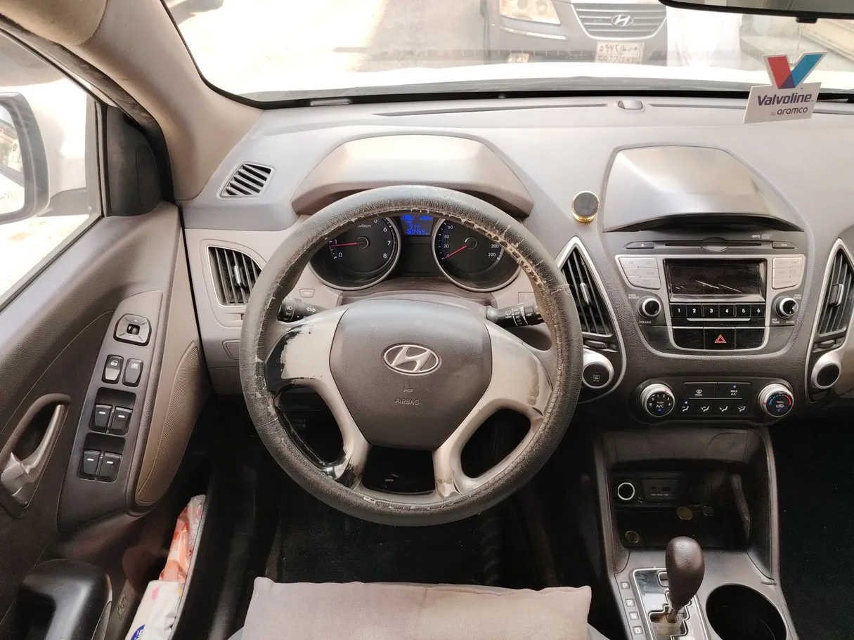 Car image 22