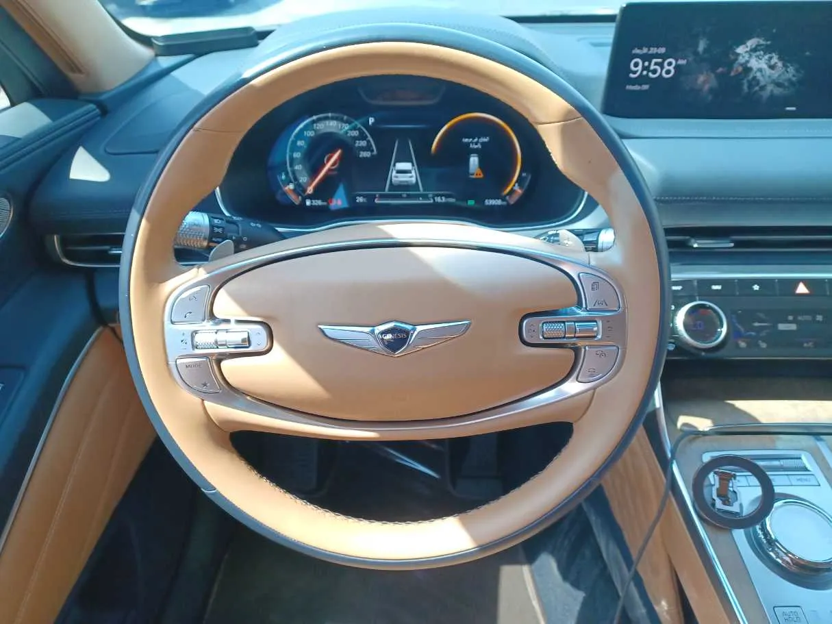 Car image 18