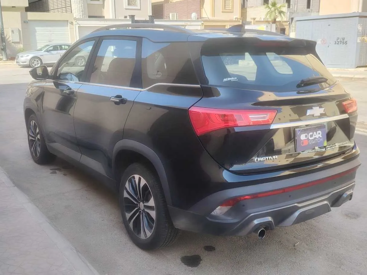 Car image 7
