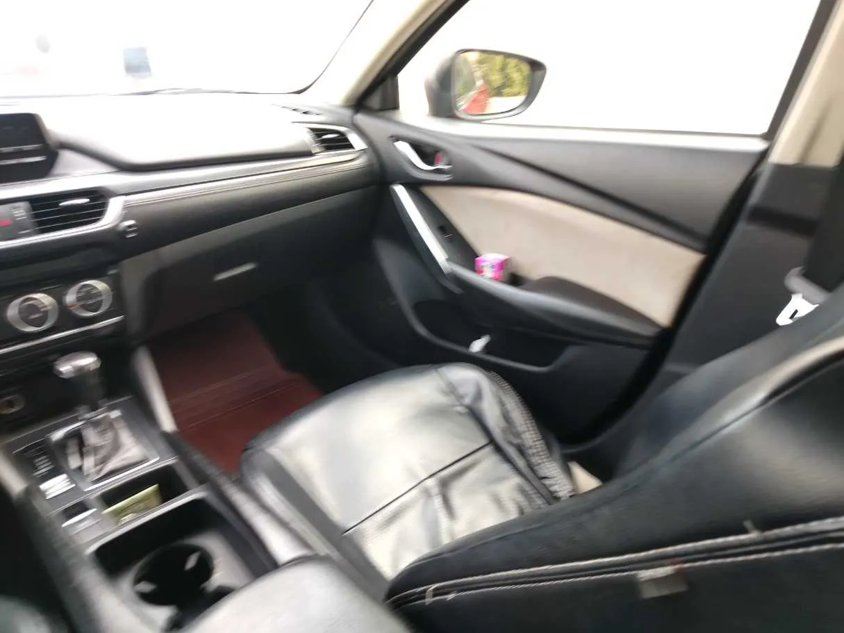 Car image 20