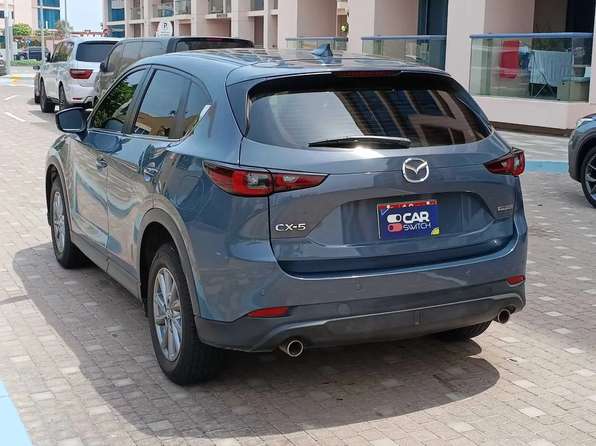 Car image 5