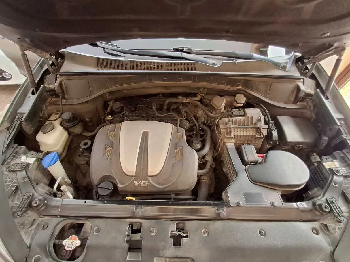 Car image 20