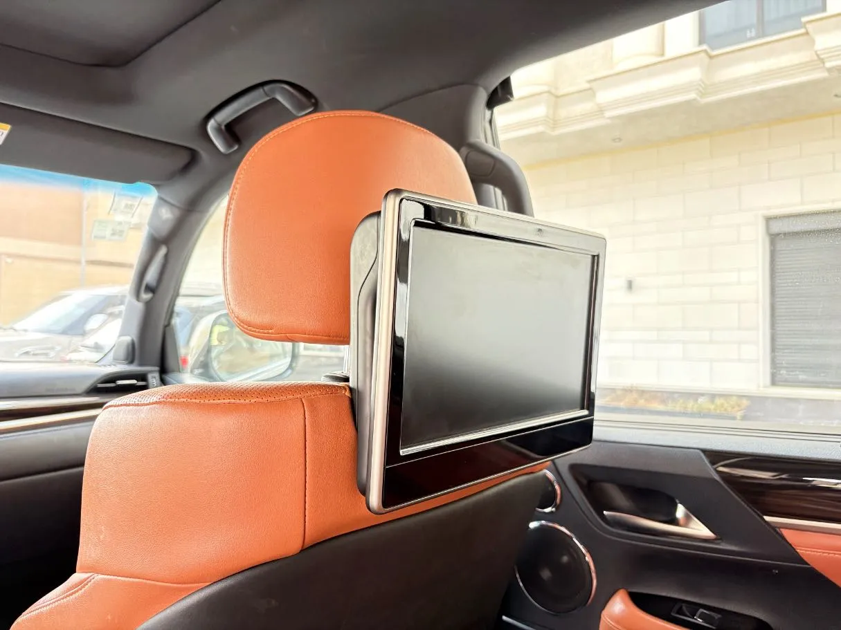Car image 31