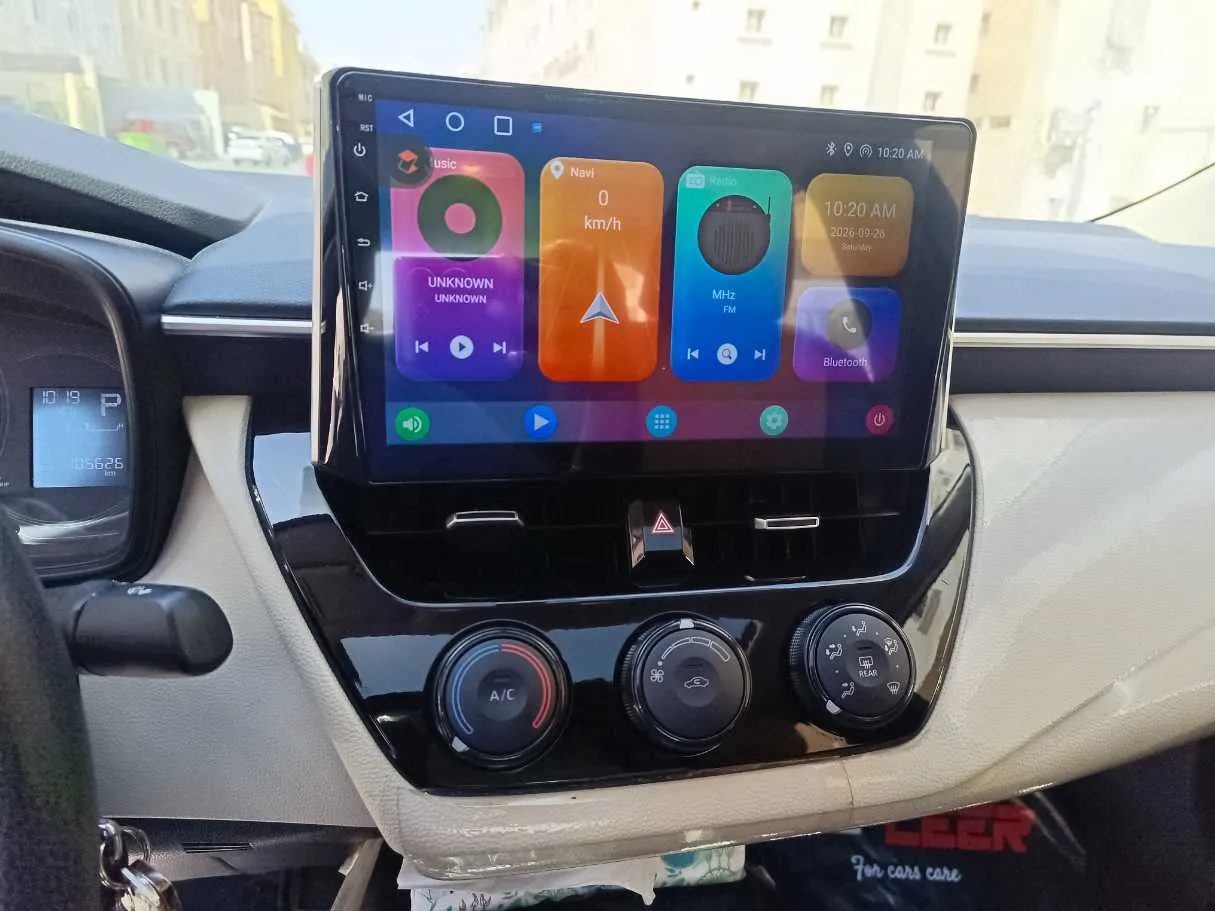 Car image 19