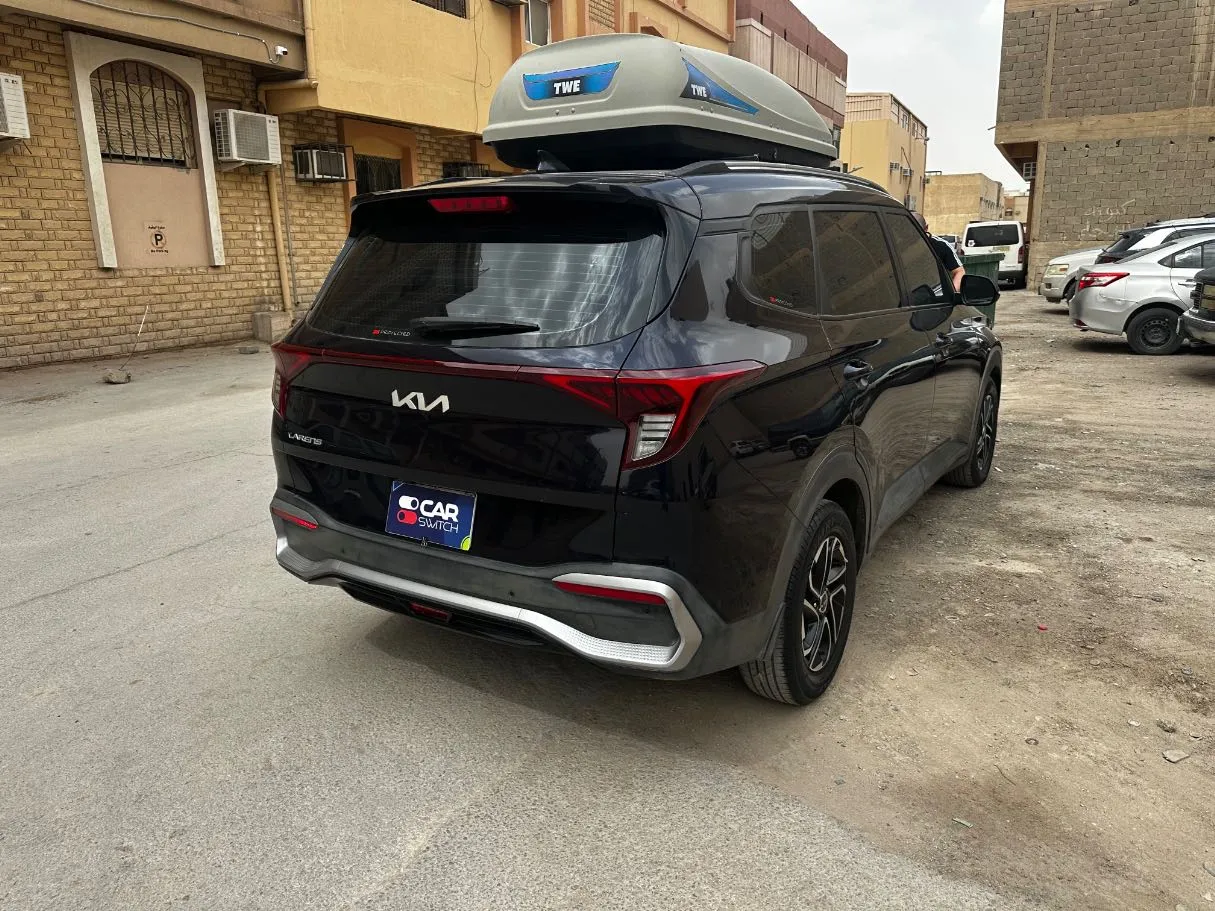 Car image 6