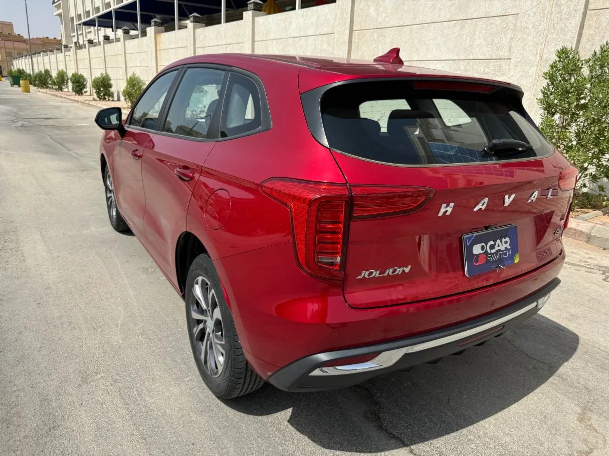 Car image 7