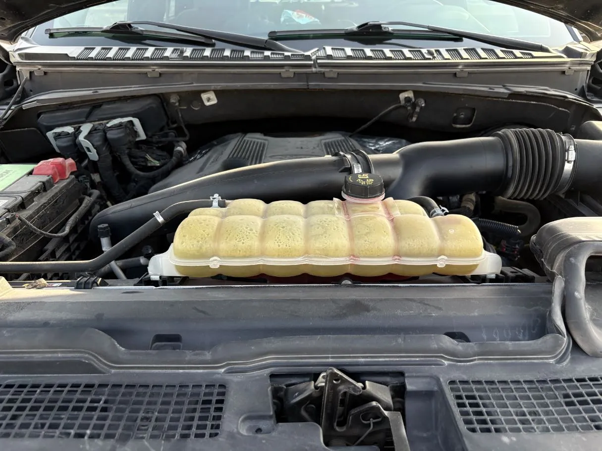Car image 27