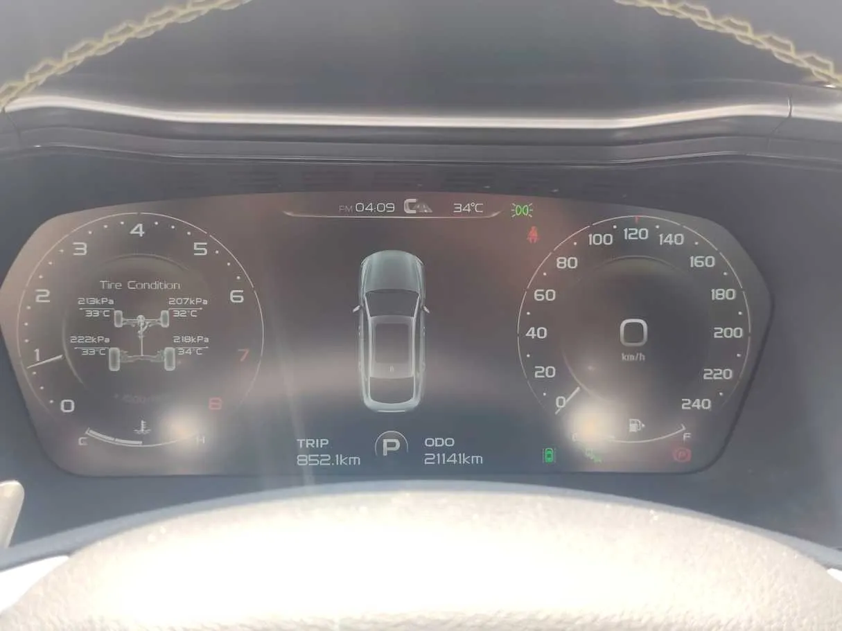 Car image 23