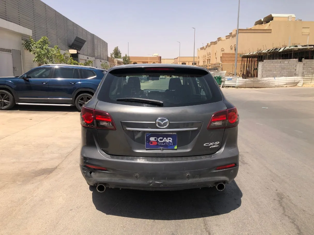 Car image 6