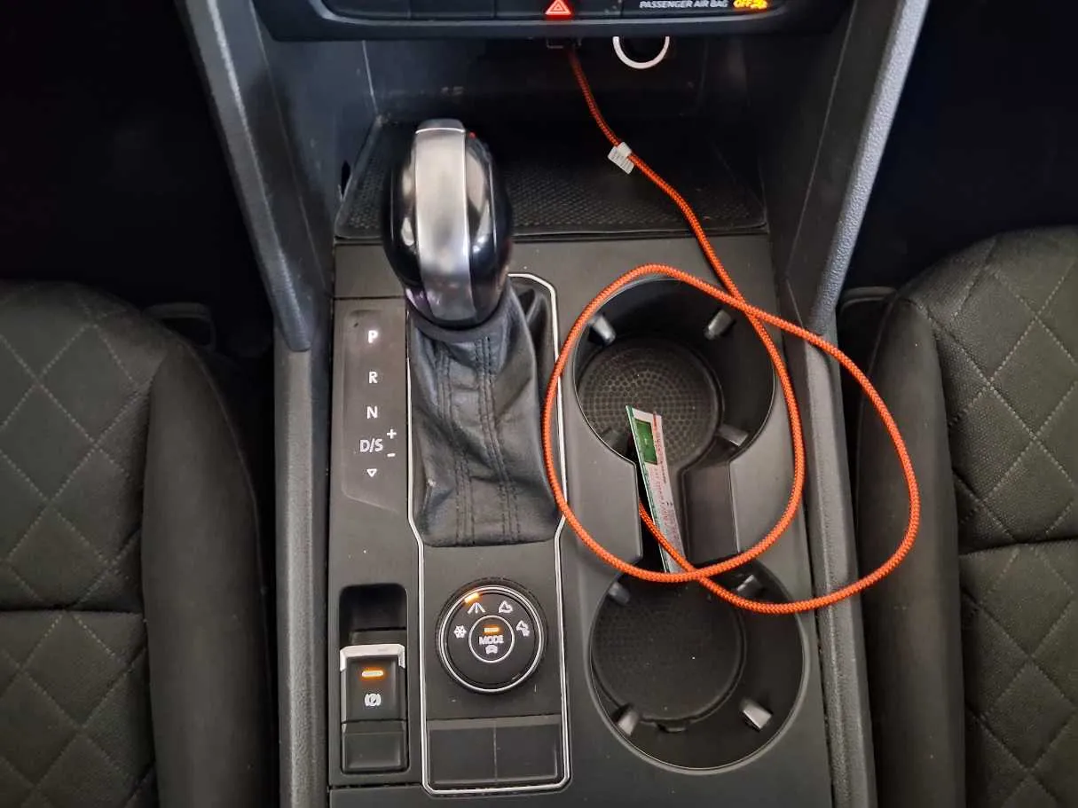 Car image 17