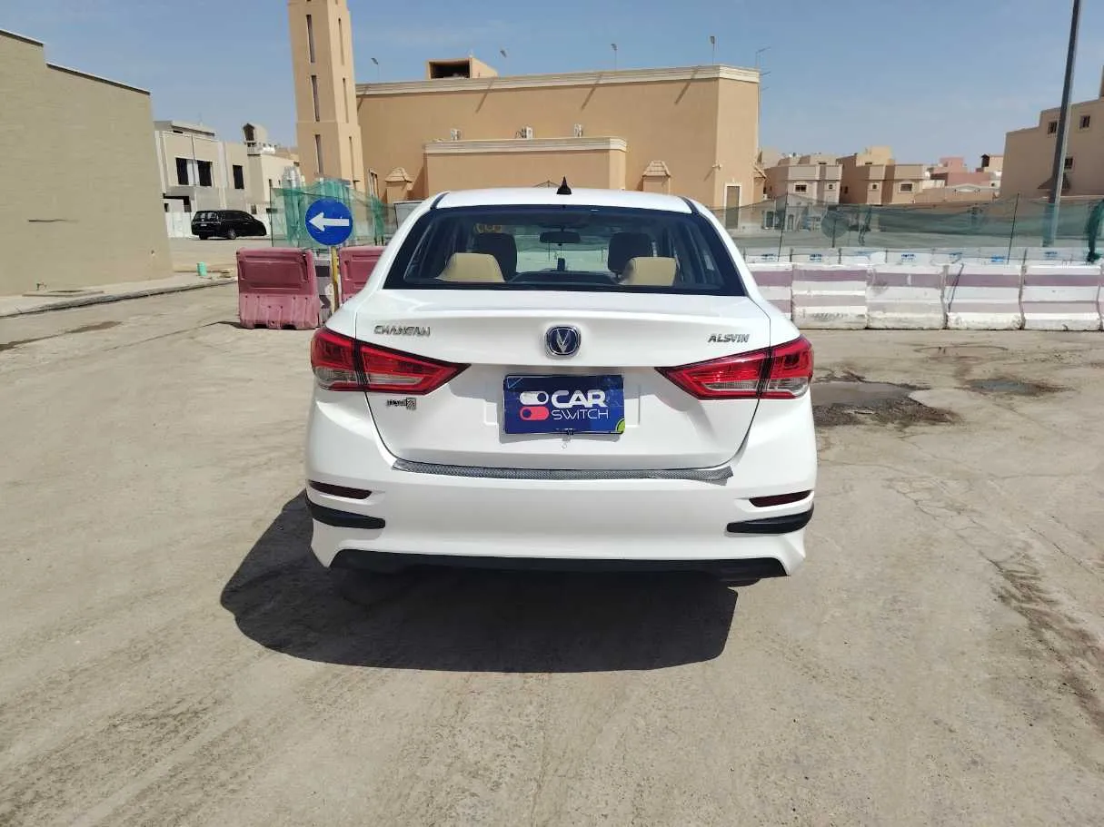 Car image 6