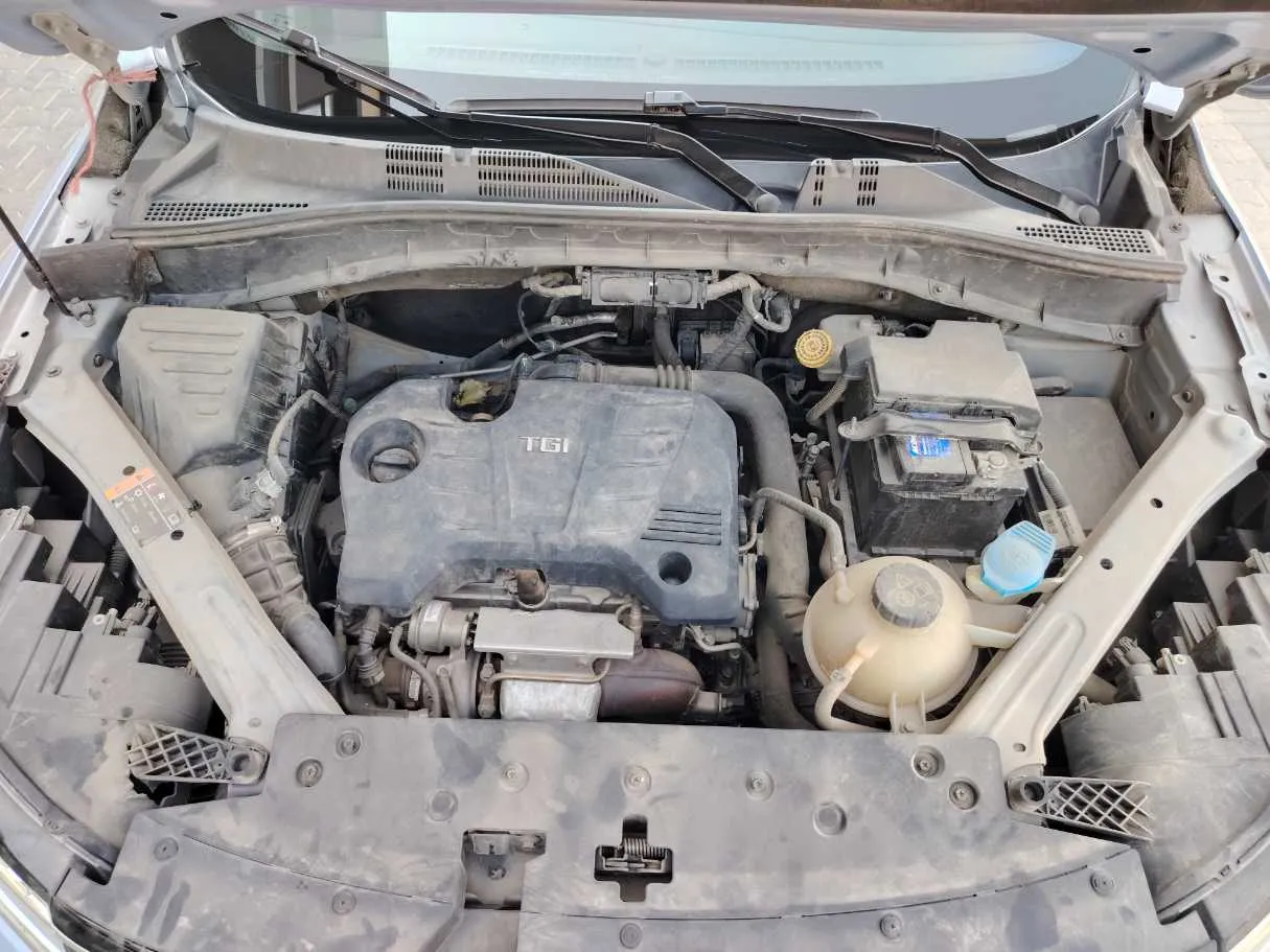 Car image 33