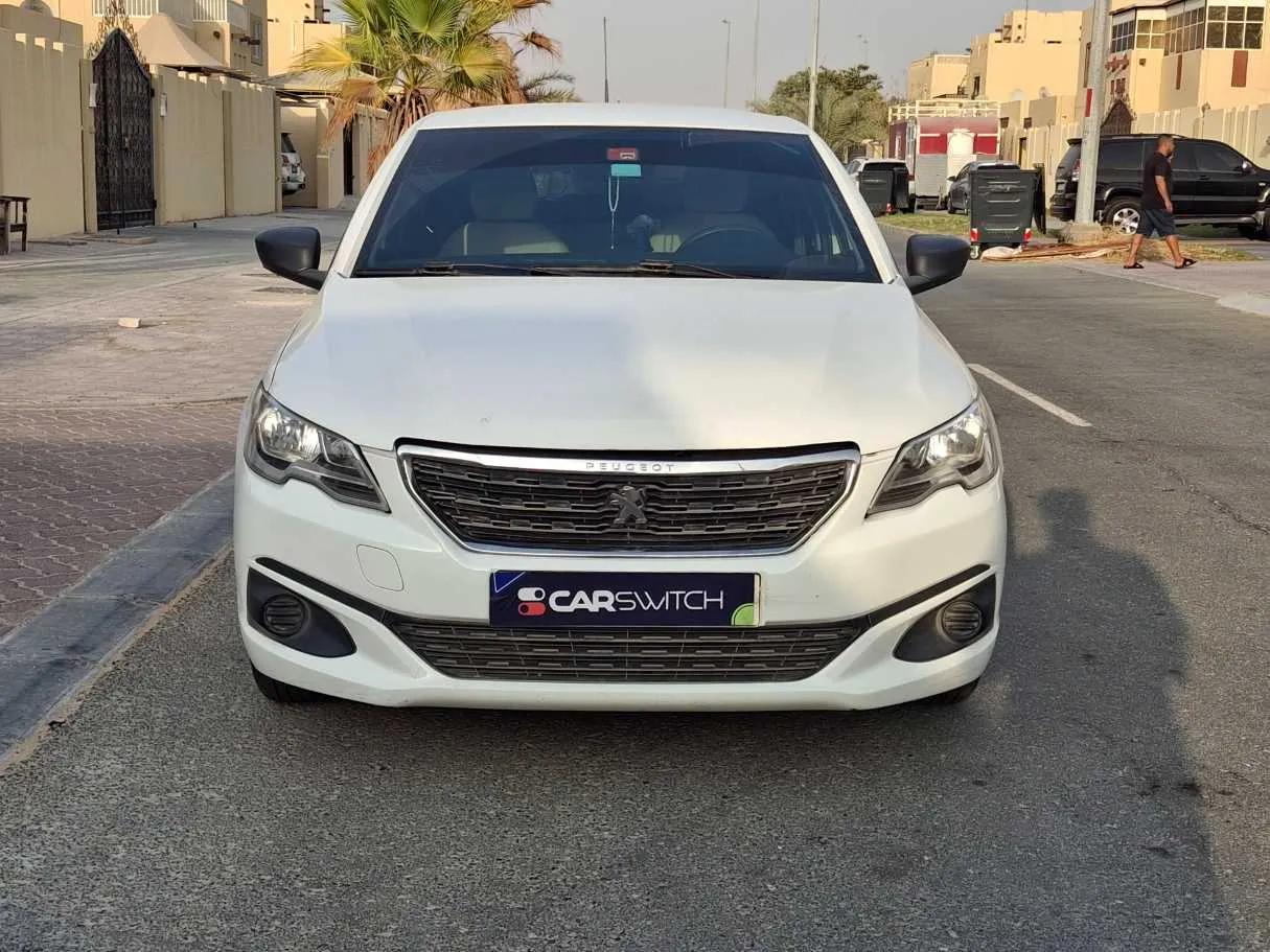 Car image 2