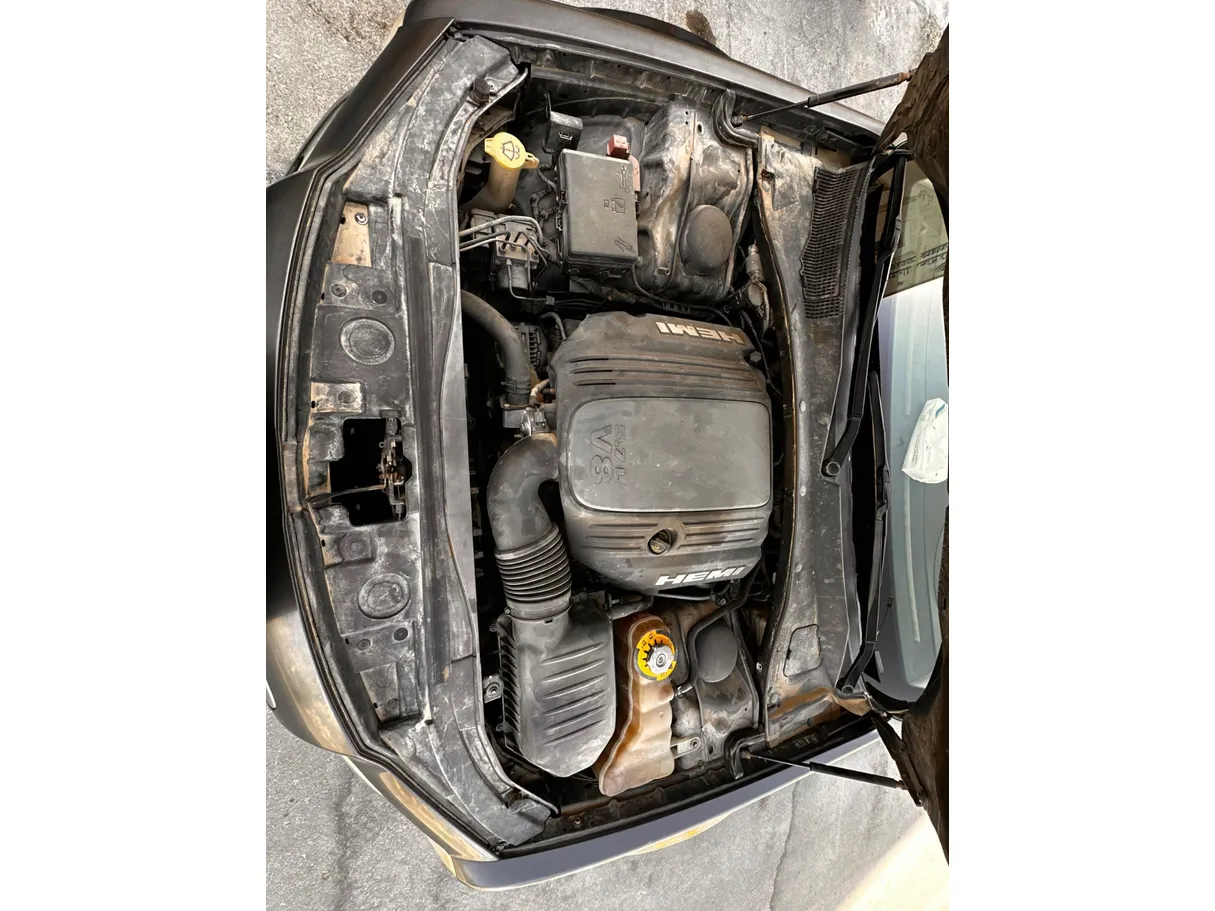 Car image 25