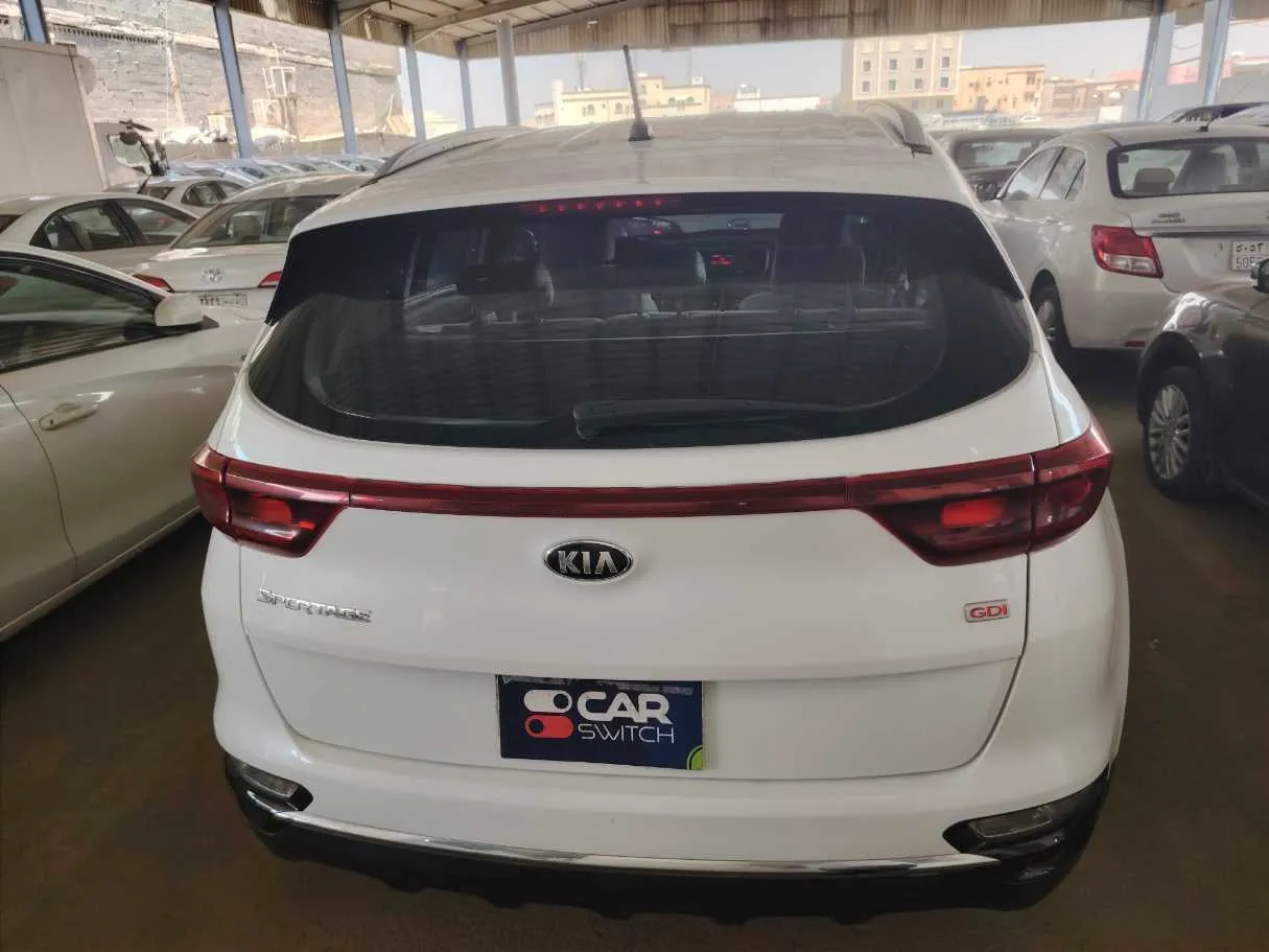 Car image 6