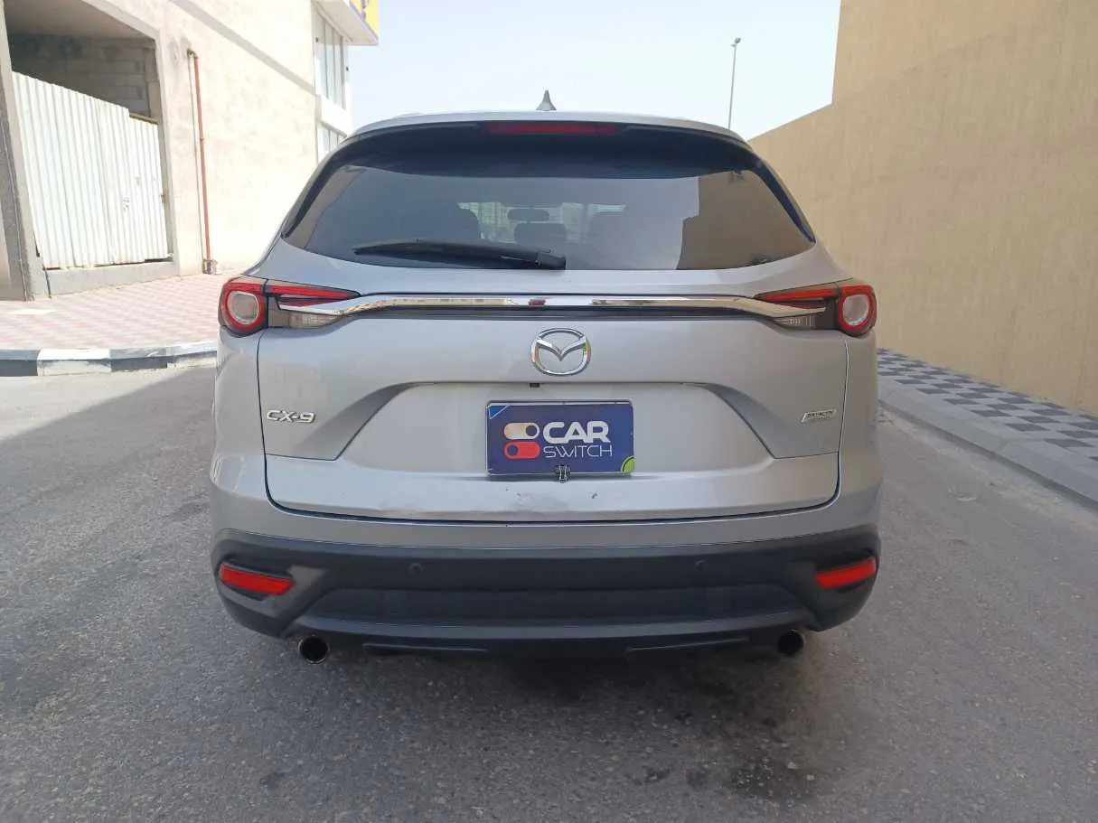 Car image 6
