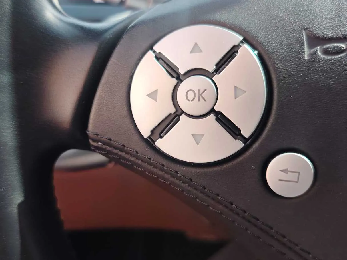 Car image 42