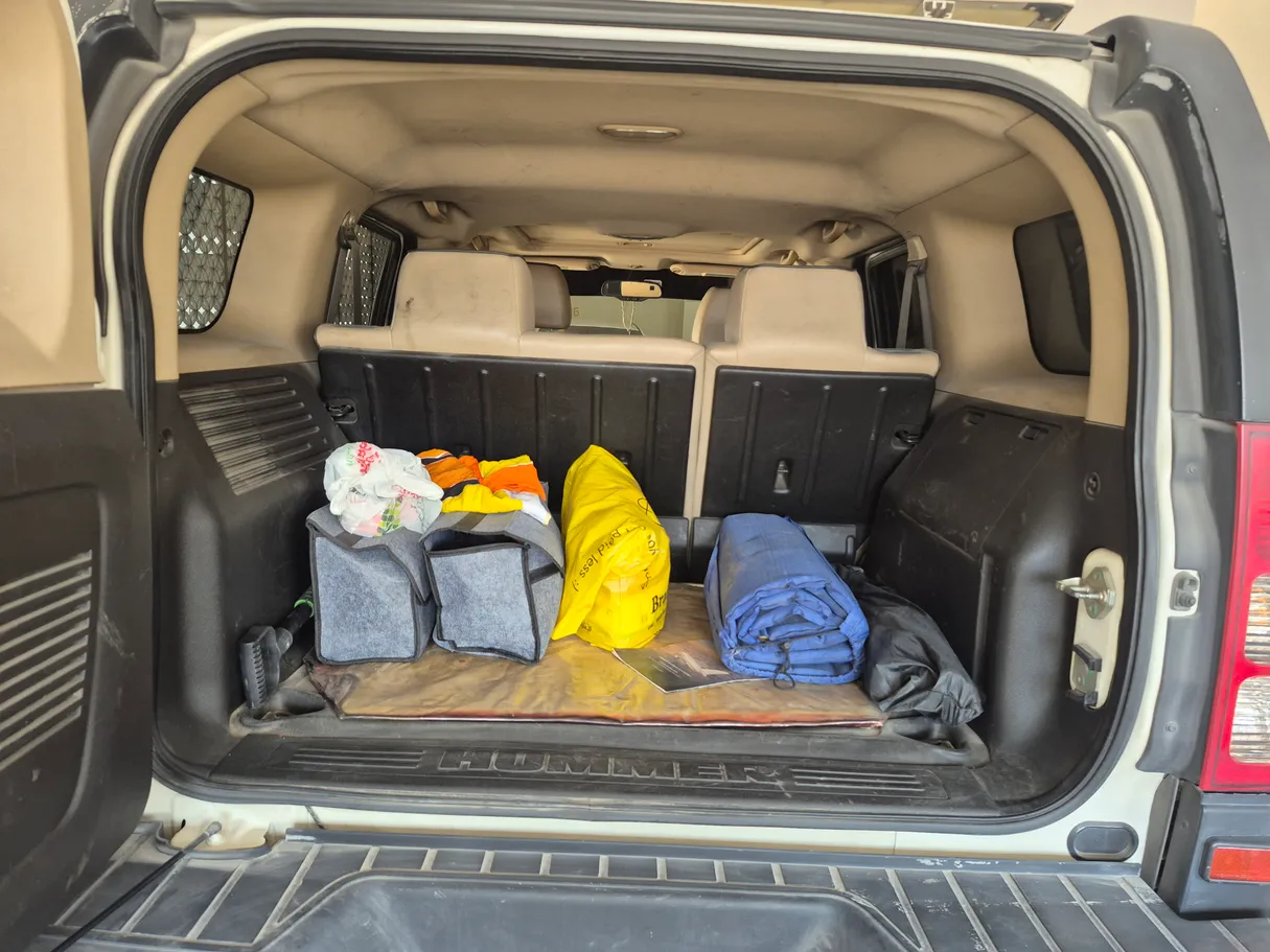Car image 9