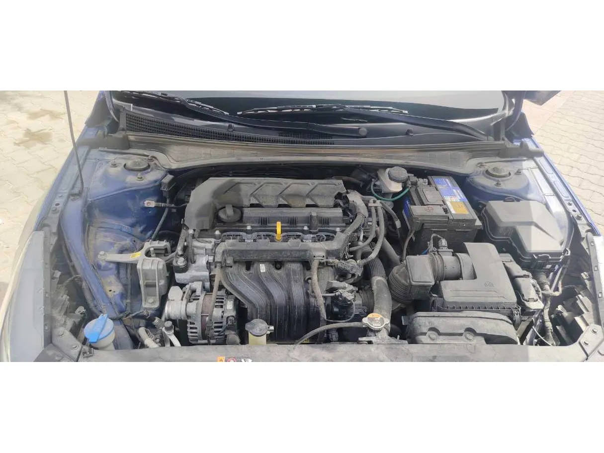 Car image 36