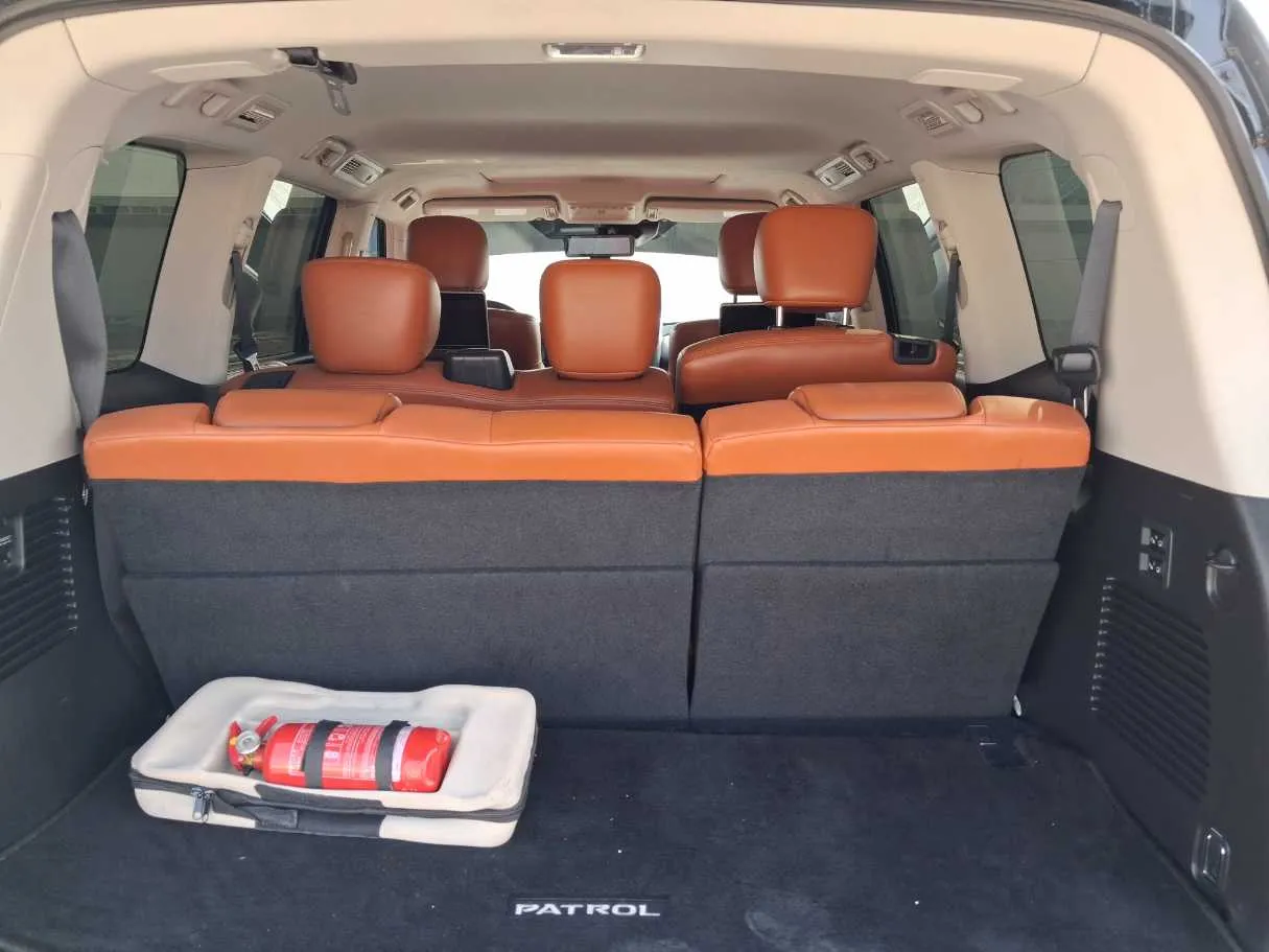 Car image 20
