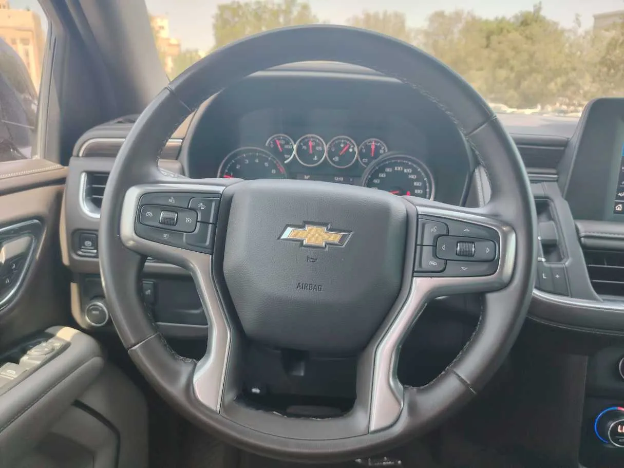 Car image 21
