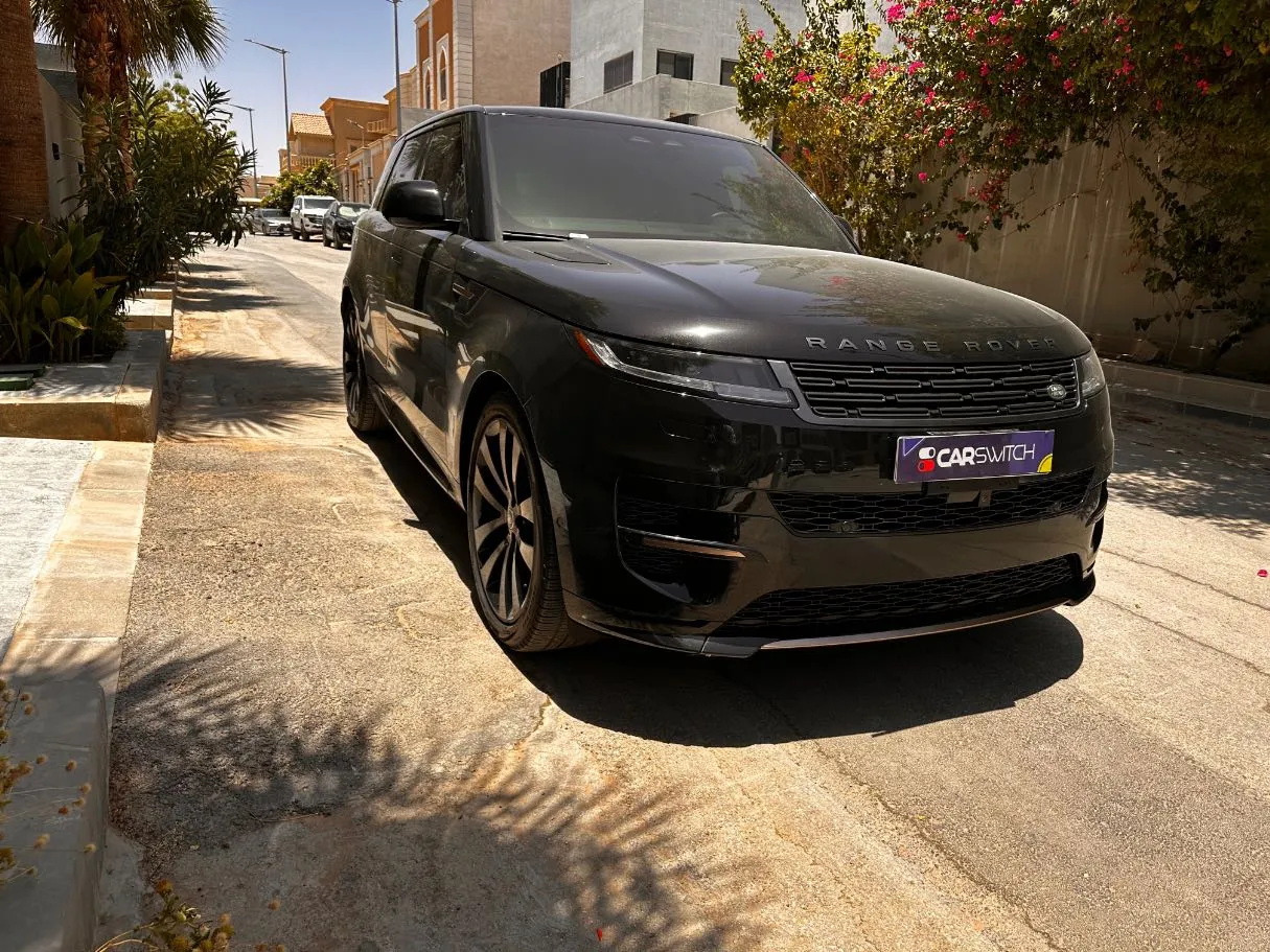 Car image 3