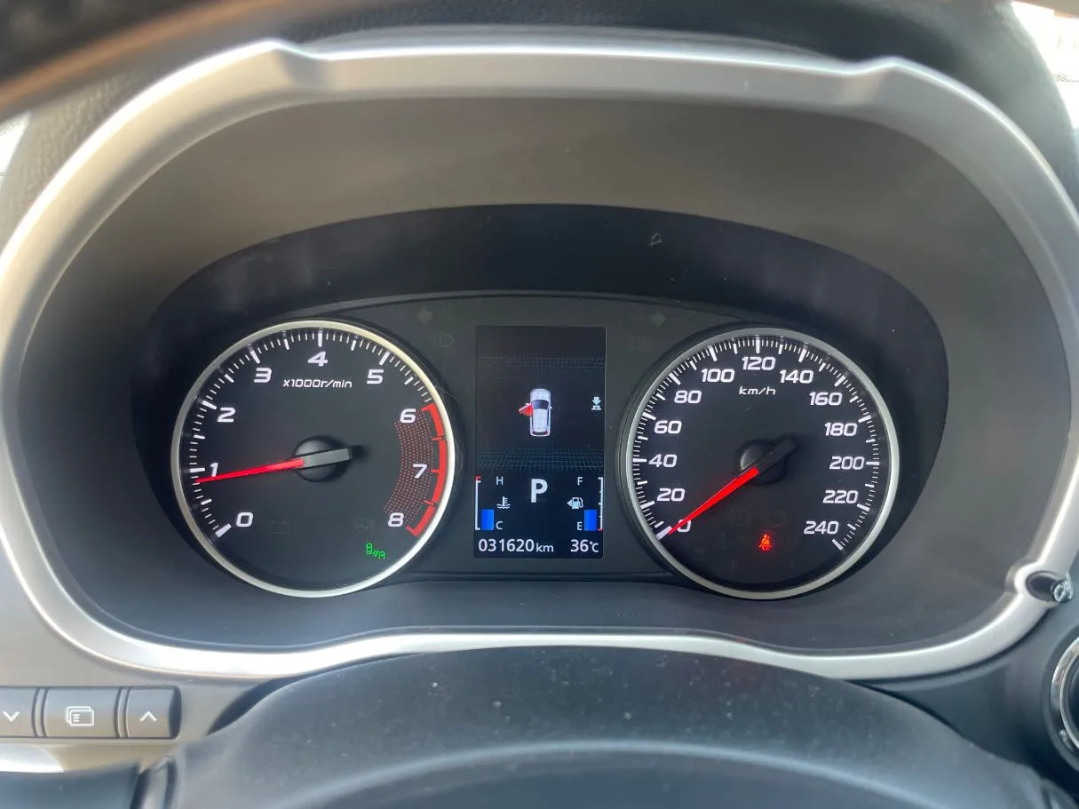 Car image 21