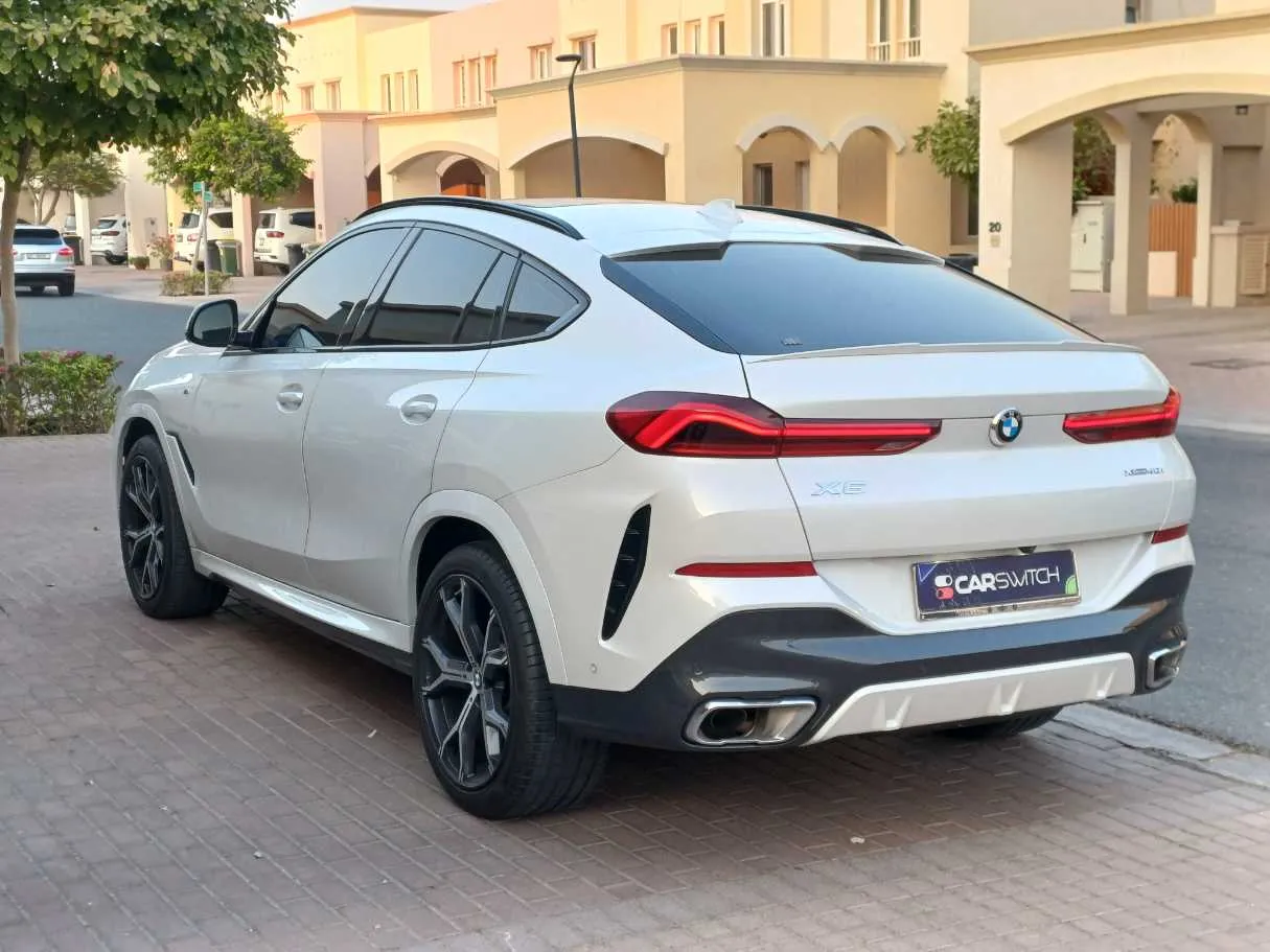 Car image 7