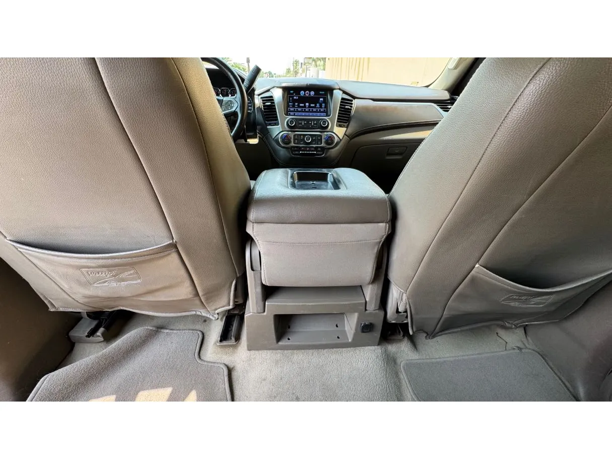 Car image 24