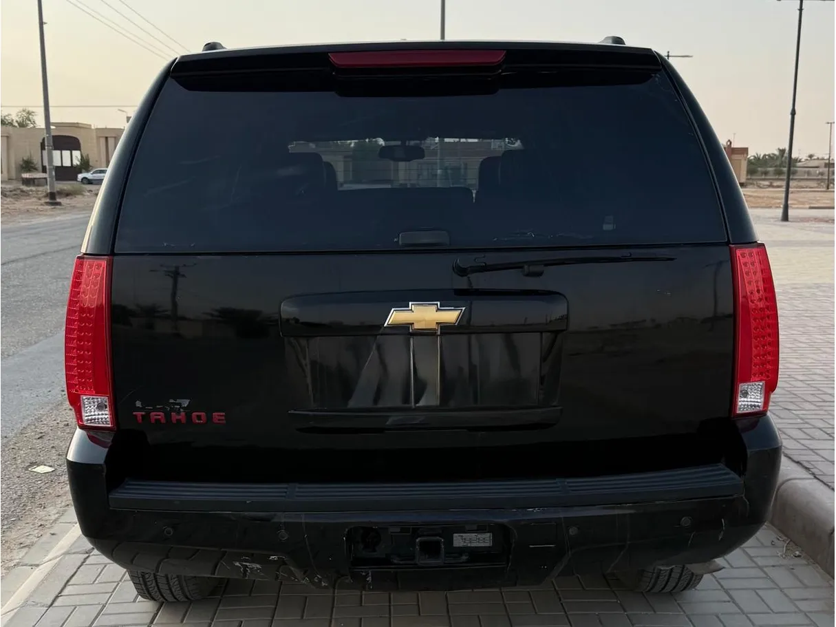 Car image 8