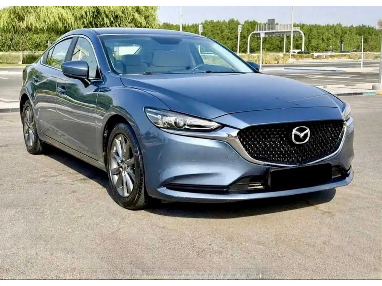 Car image 4