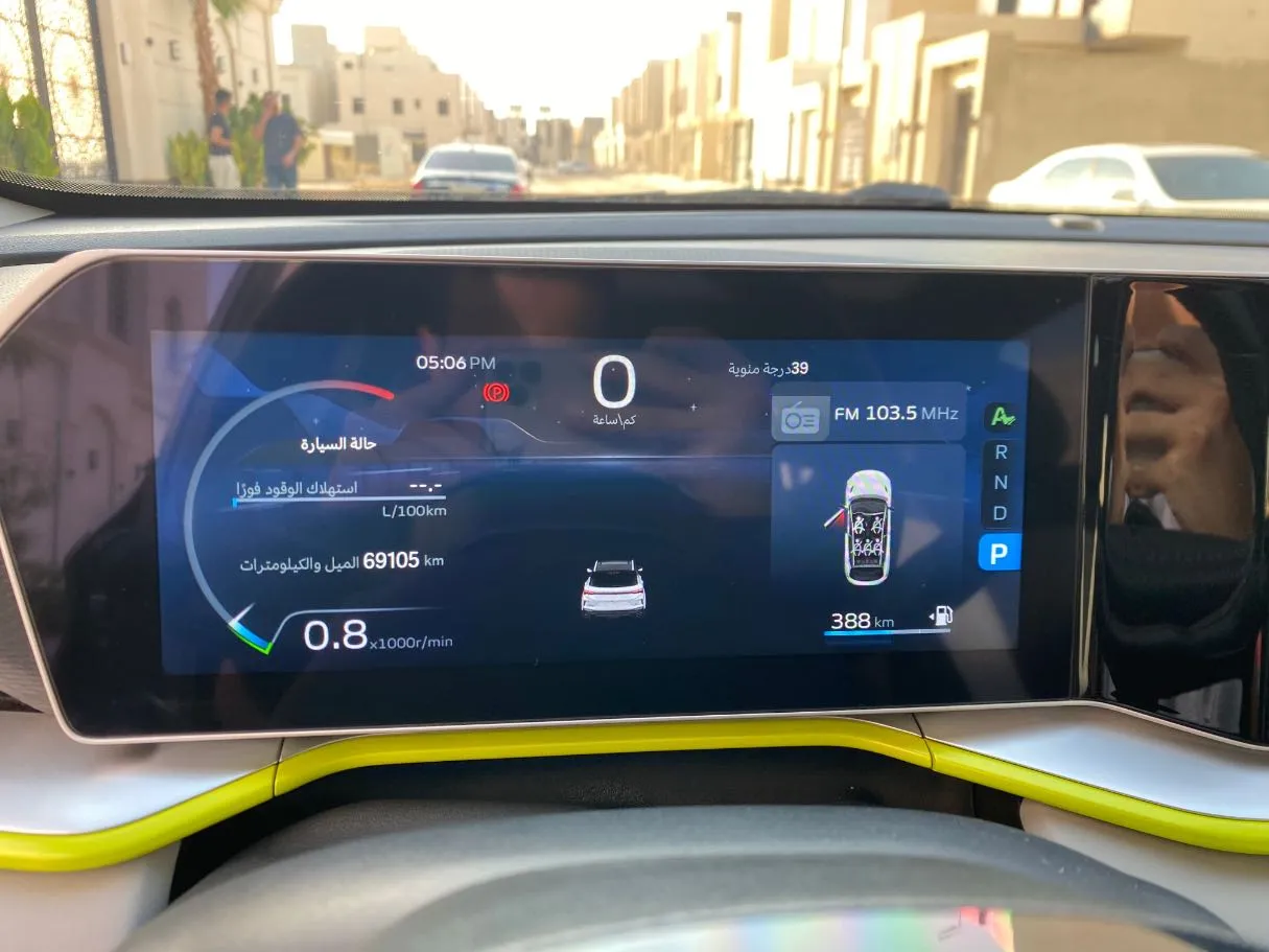 Car image 19