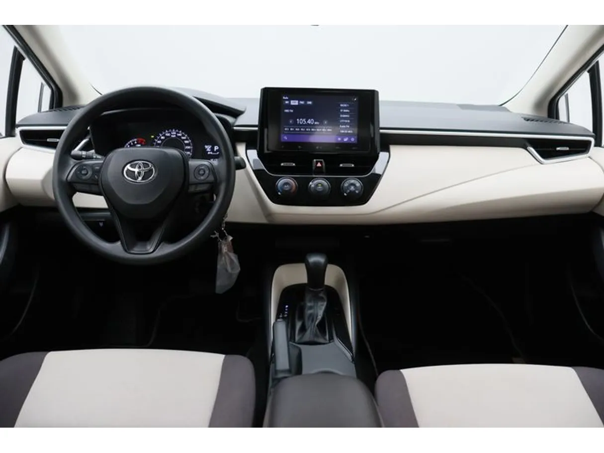 Car image 14