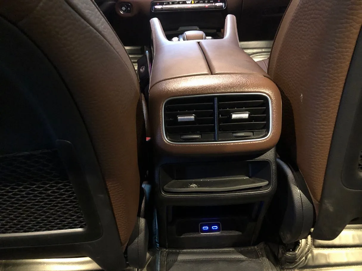 Car image 21