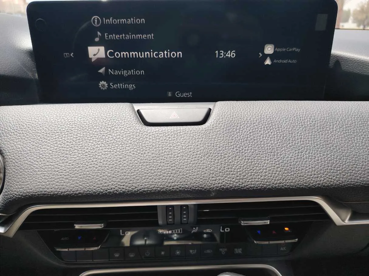 Car image 27