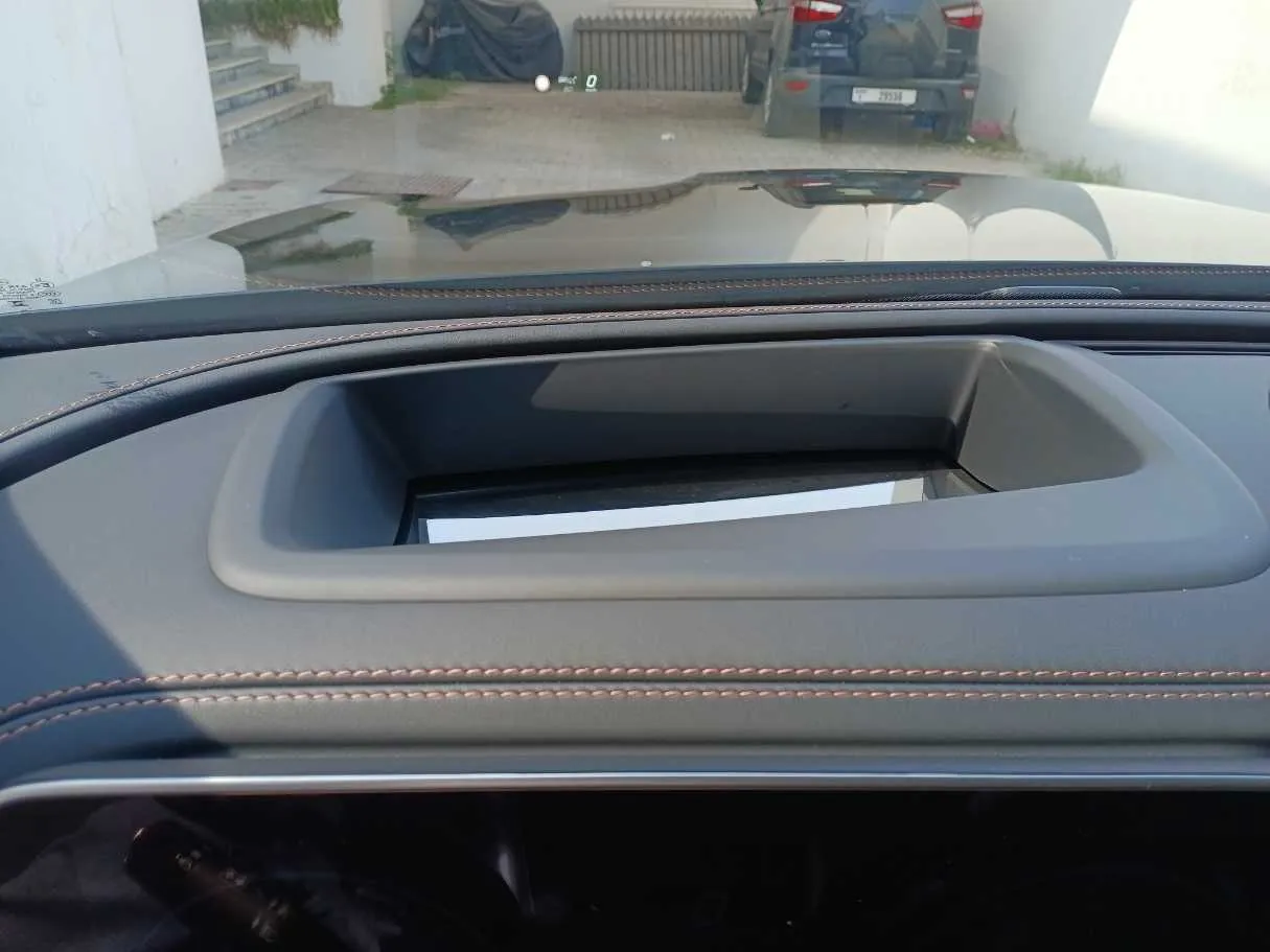 Car image 24