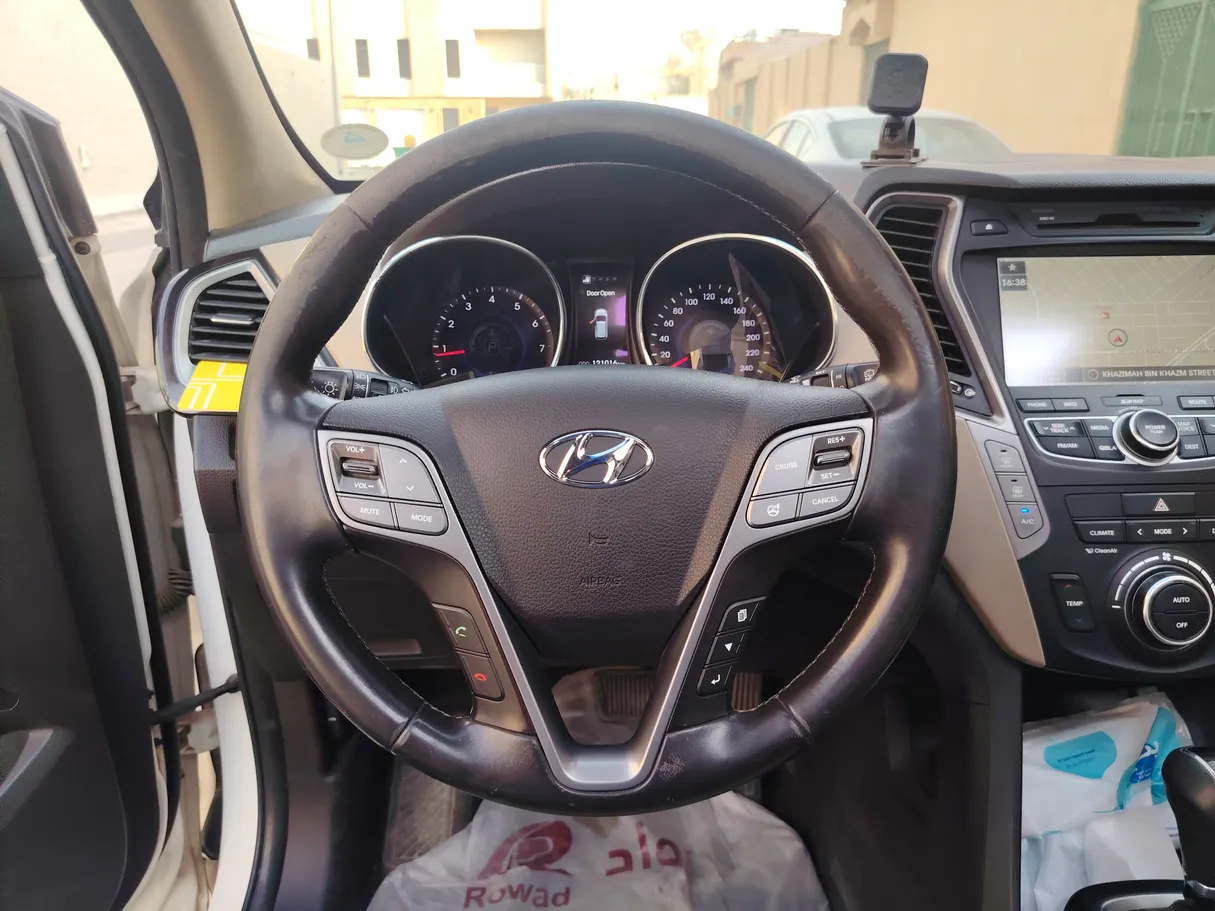 Car image 21