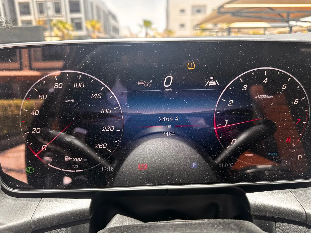 Car image 21