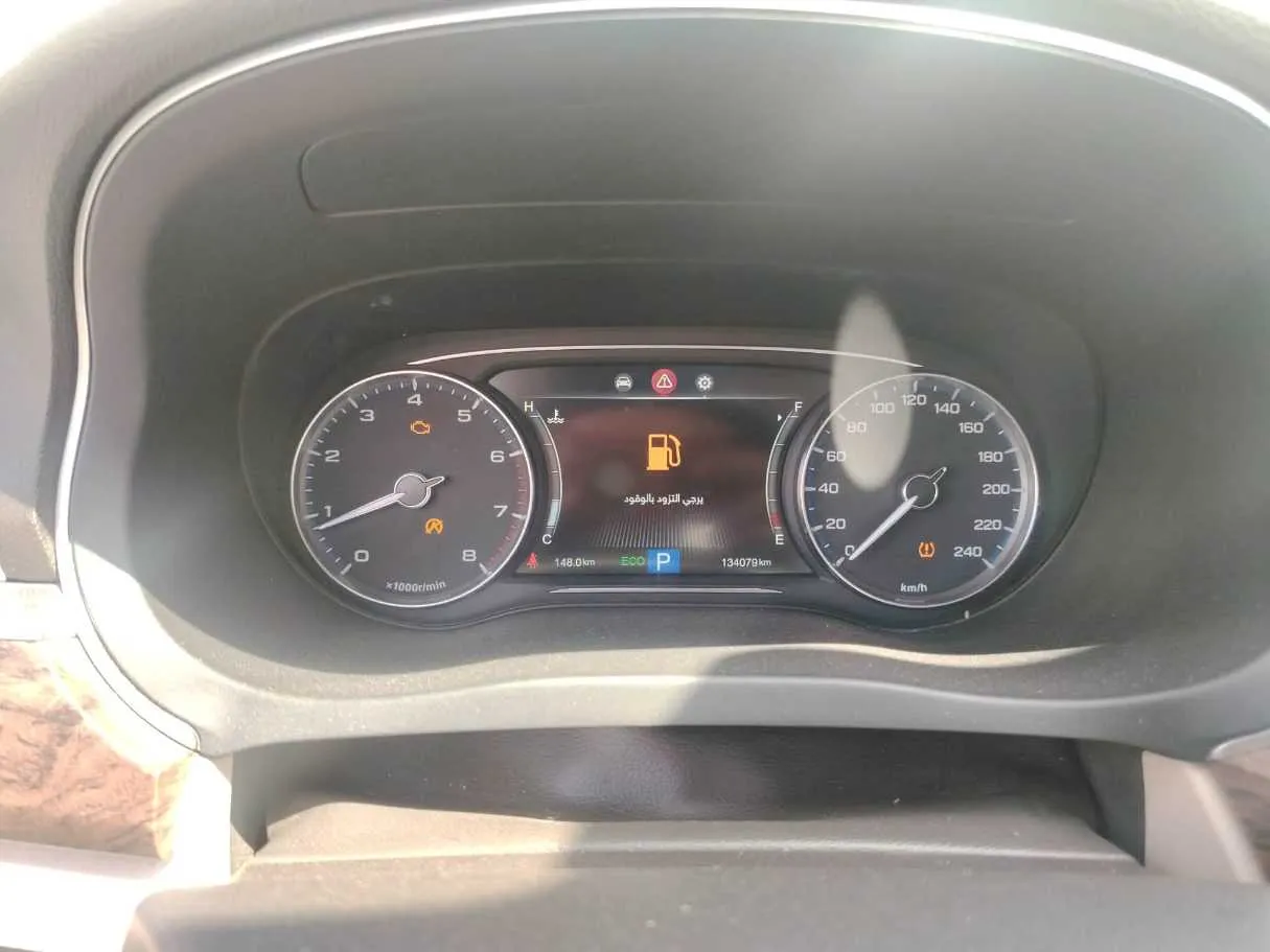 Car image 30
