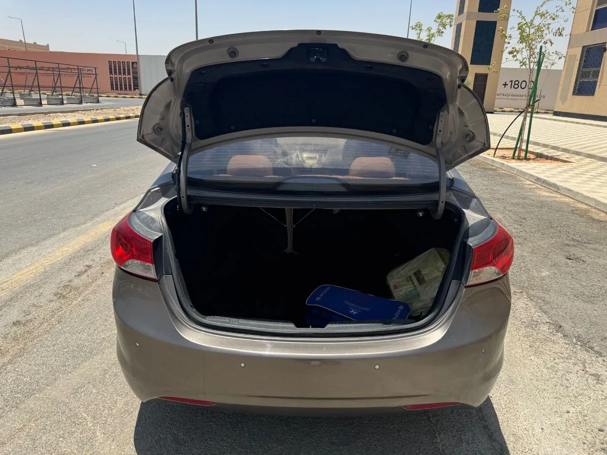 Car image 22