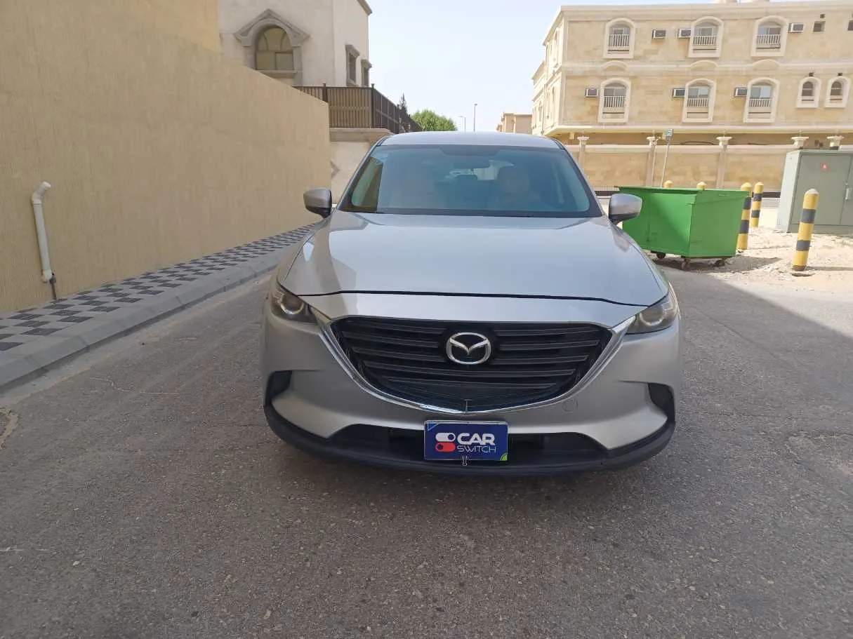 Car image 2