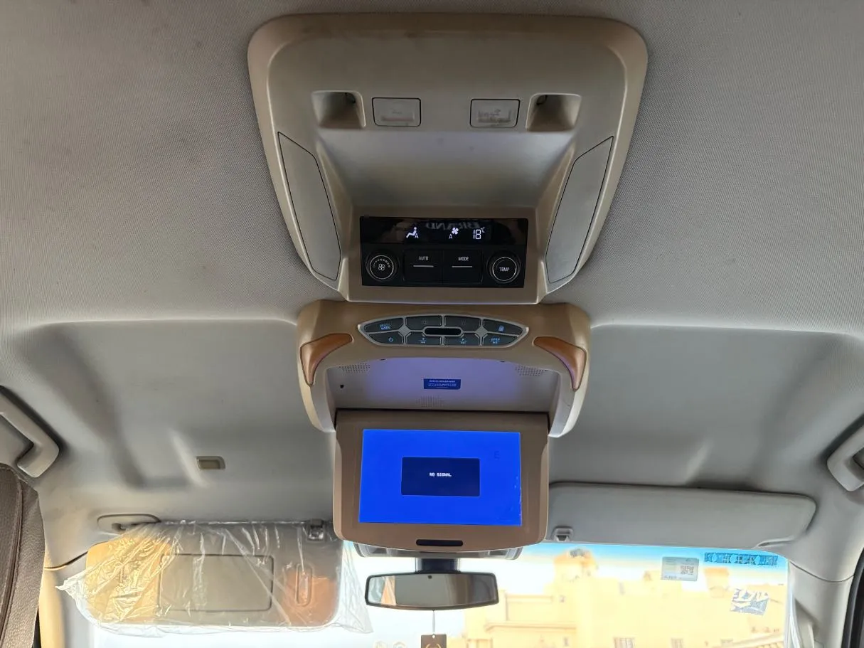 Car image 34