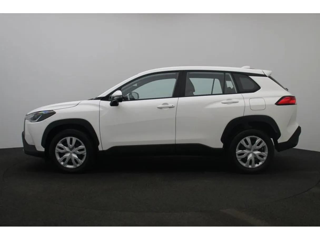 Car image 3