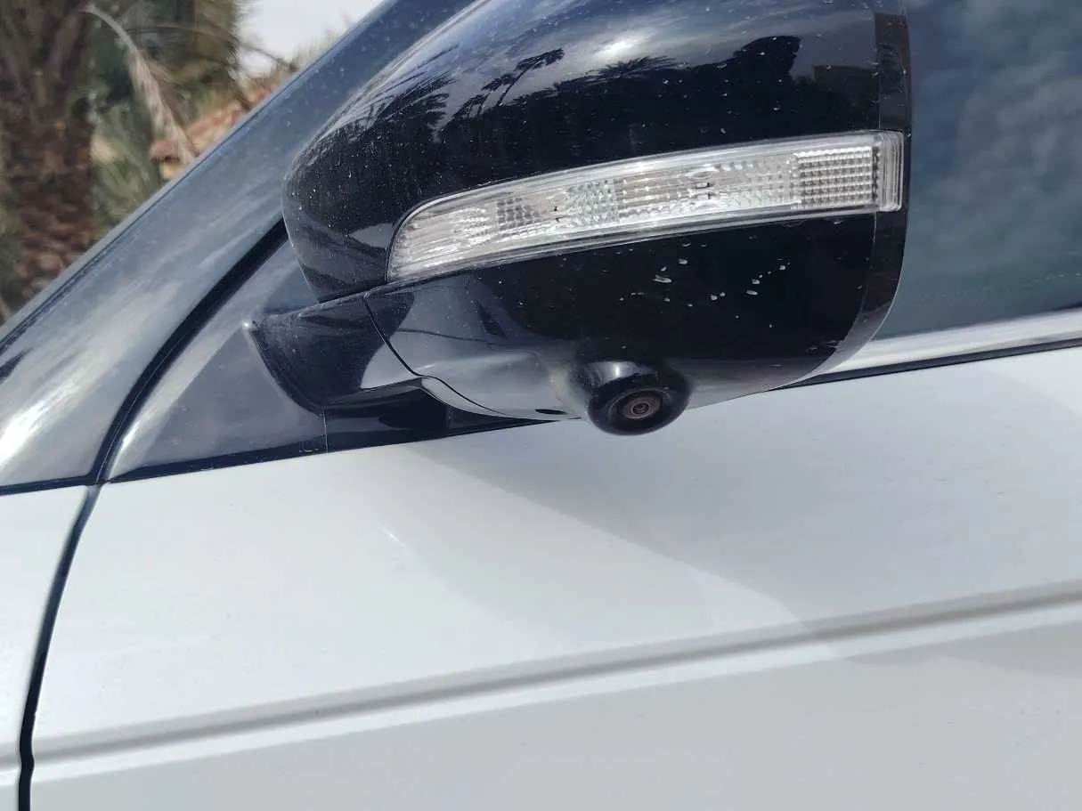 Car image 36