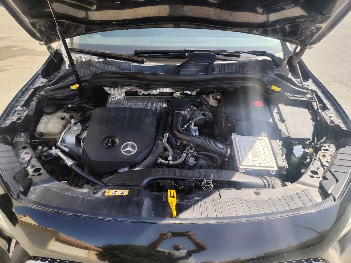 Car image 32