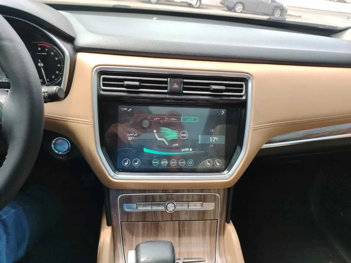 Car image 24