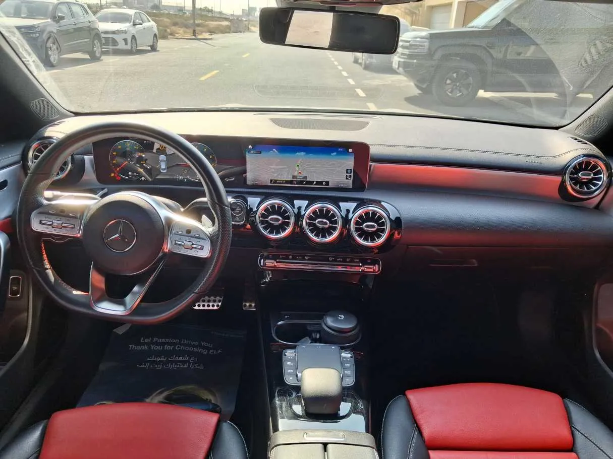 Car image 15