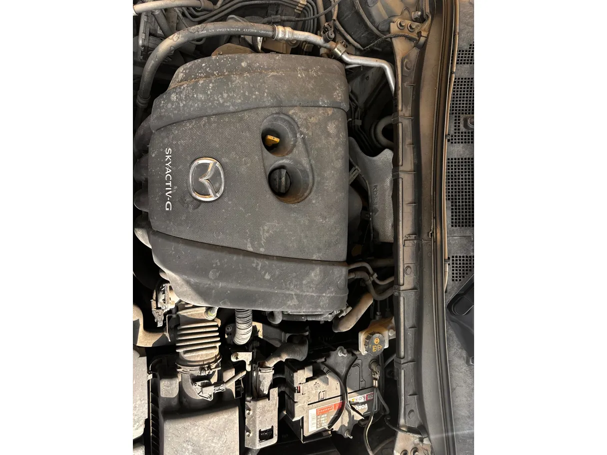 Car image 29