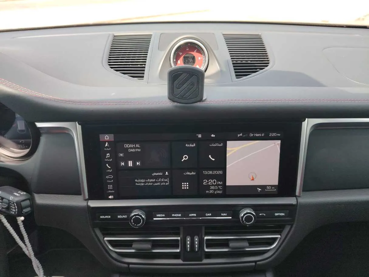 Car image 21