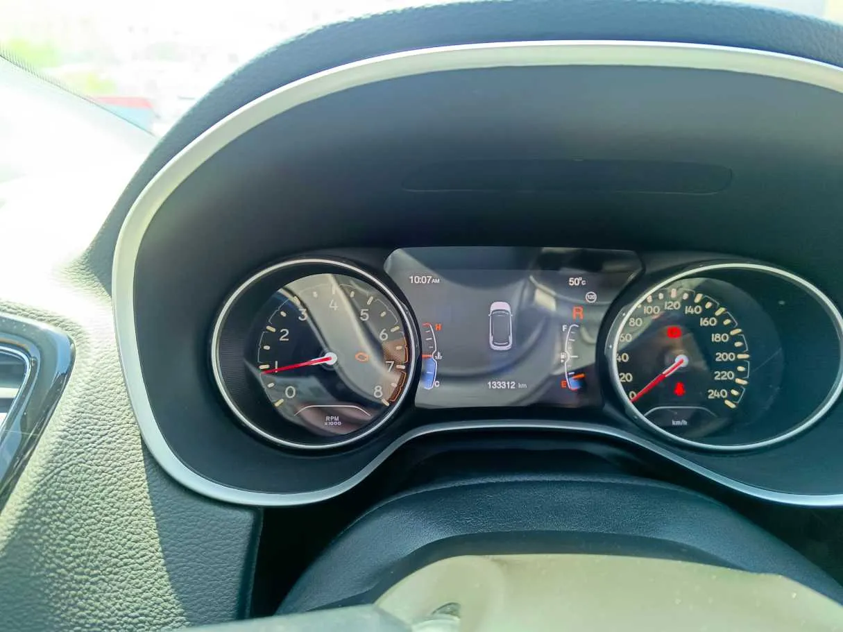 Car image 23
